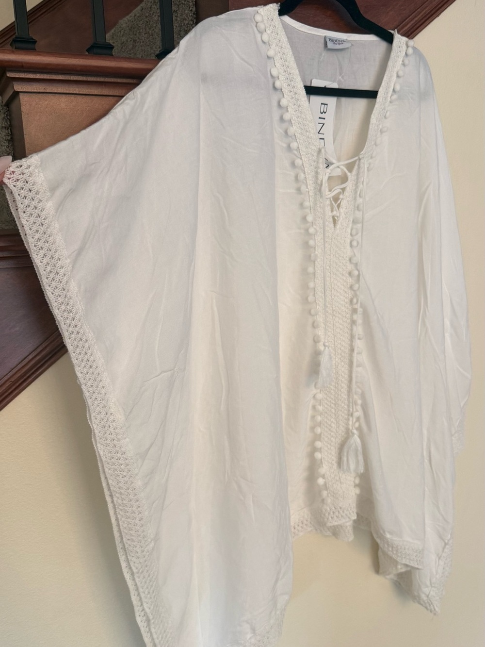 Bindya White Lace-Trim Cover-up